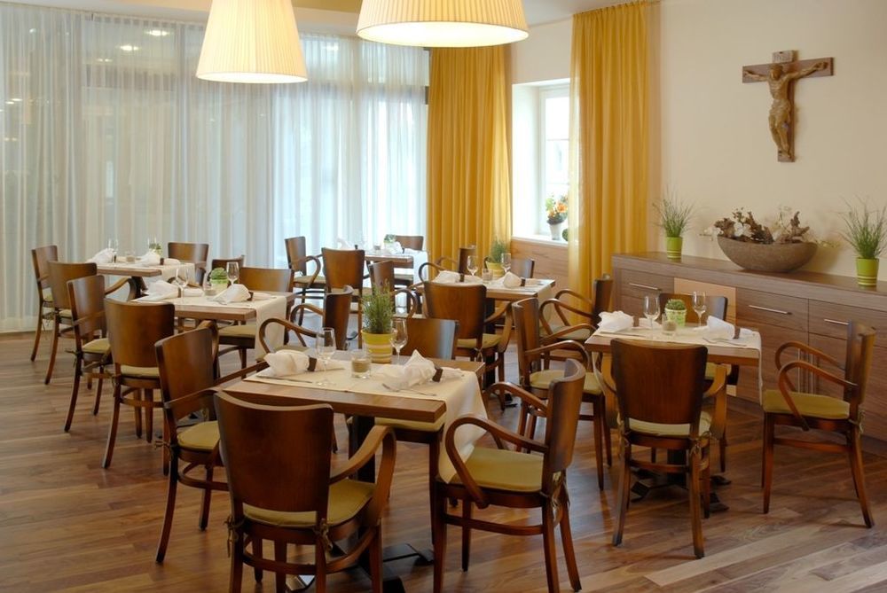 Lambrechterhof - Das Naturparkhotel 상트램브레흐트 레스토랑 사진